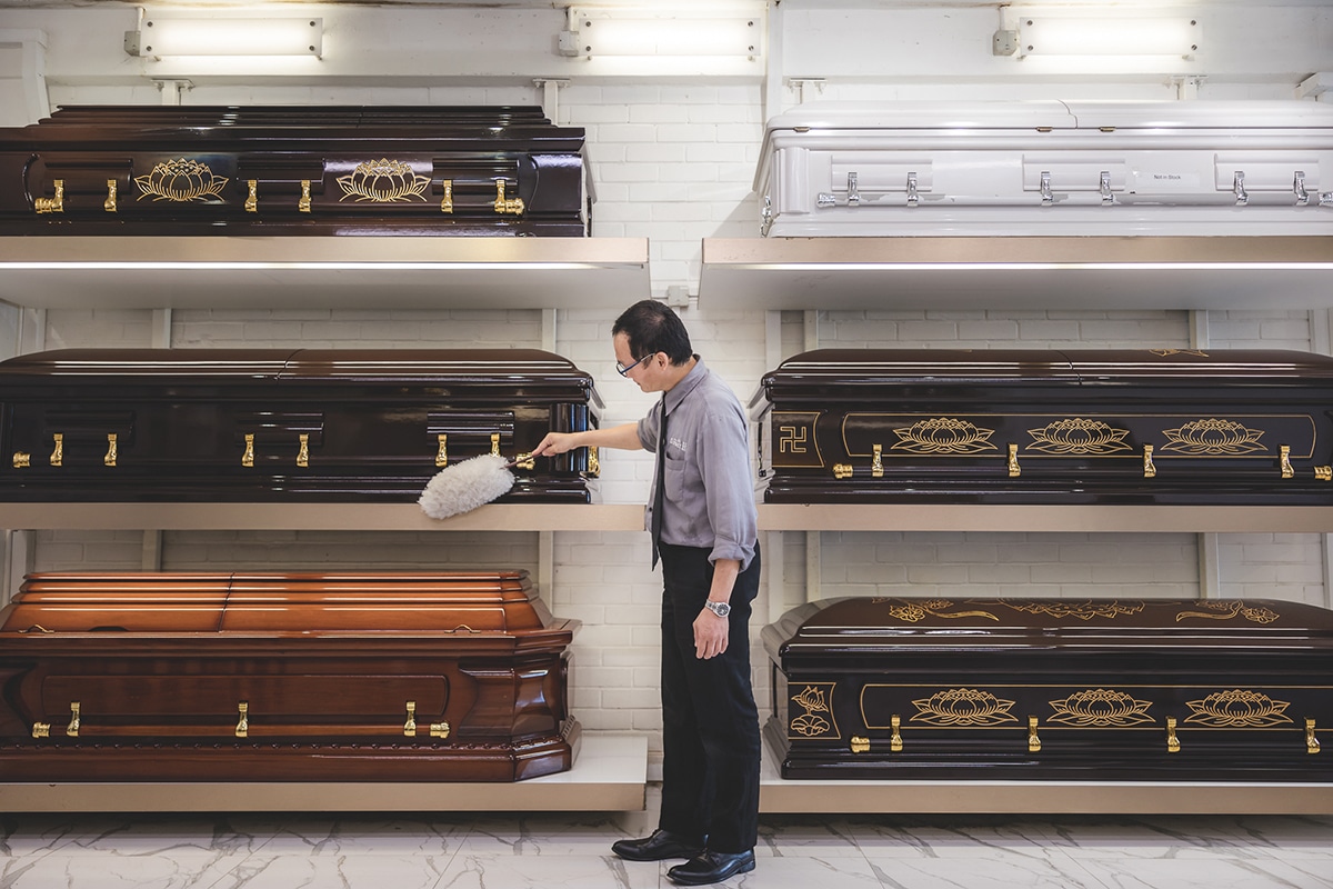 Our Funeral Services And Packages Direct Funeral   Hero Ourservices Curatedcaskets 1 