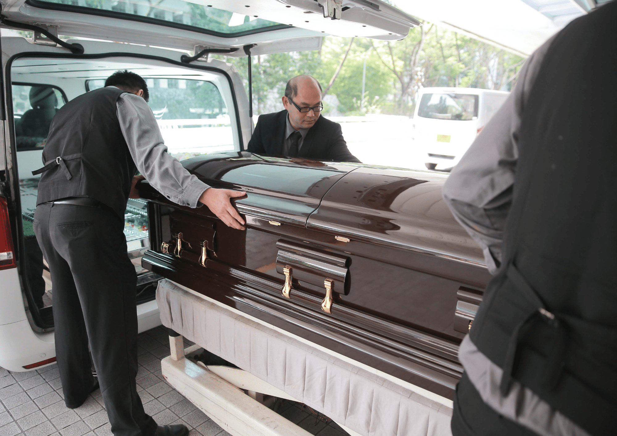 Supporting Grief with Singapore Funeral Parlour Planning